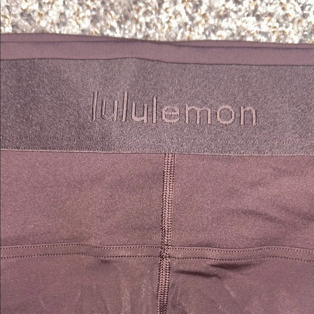 LULULEMON License to Train dark brown shorts - Picture 4 of 5